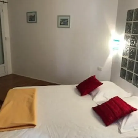 La Grande Voile Apartment *