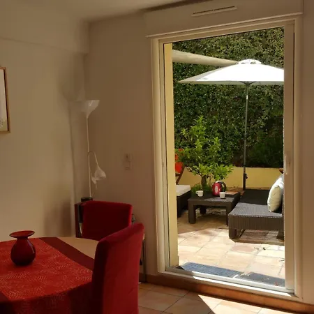La Grande Voile Apartment *